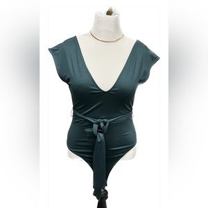 NWOT - Women’s Green Belt Body Suit